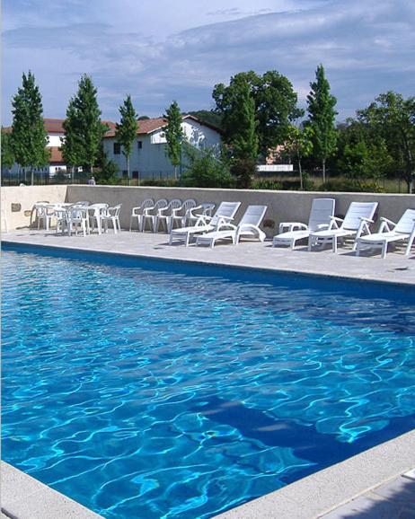 Hotel Arocena Сен-Пе-сюр-Нивель Экстерьер фото